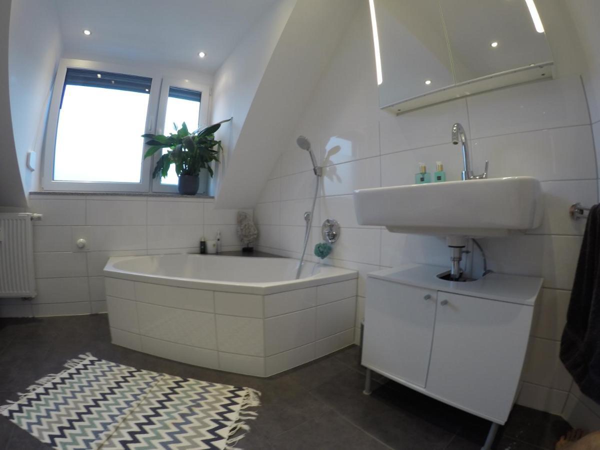 Modernes Penthouse, Nahe Wuerzburg Apartment Bagian luar foto