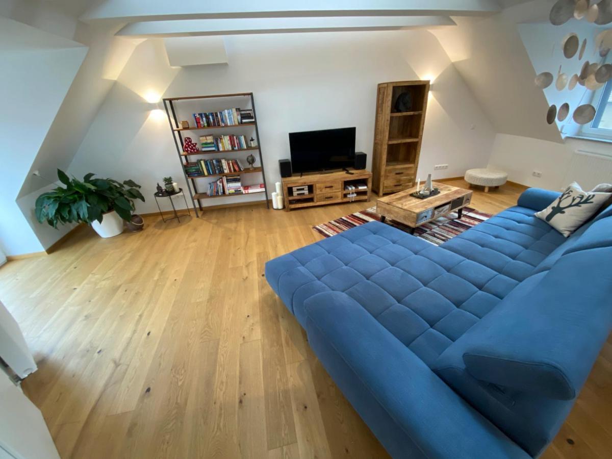 Modernes Penthouse, Nahe Wuerzburg Apartment Bagian luar foto