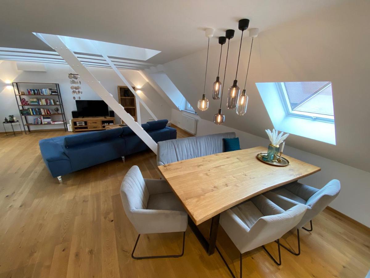 Modernes Penthouse, Nahe Wuerzburg Apartment Bagian luar foto
